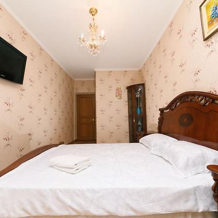 Apartment On Volodymirska 73 Street Kijów Zewnętrze zdjęcie