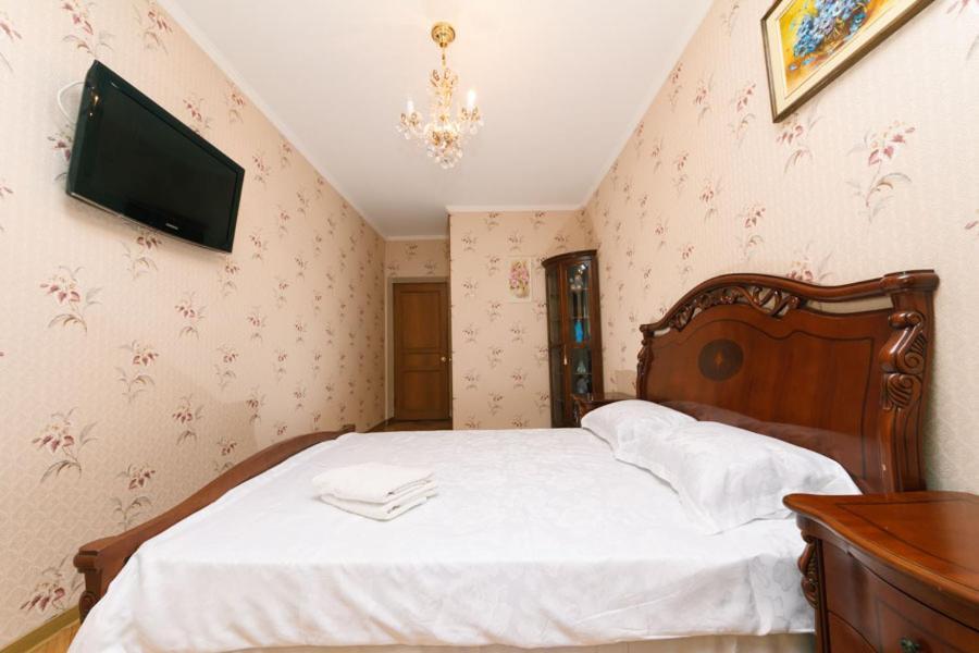 Apartment On Volodymirska 73 Street Kijów Zewnętrze zdjęcie