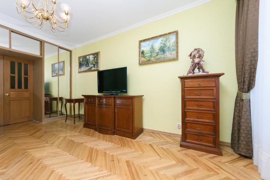 Apartment On Volodymirska 73 Street Kijów Zewnętrze zdjęcie