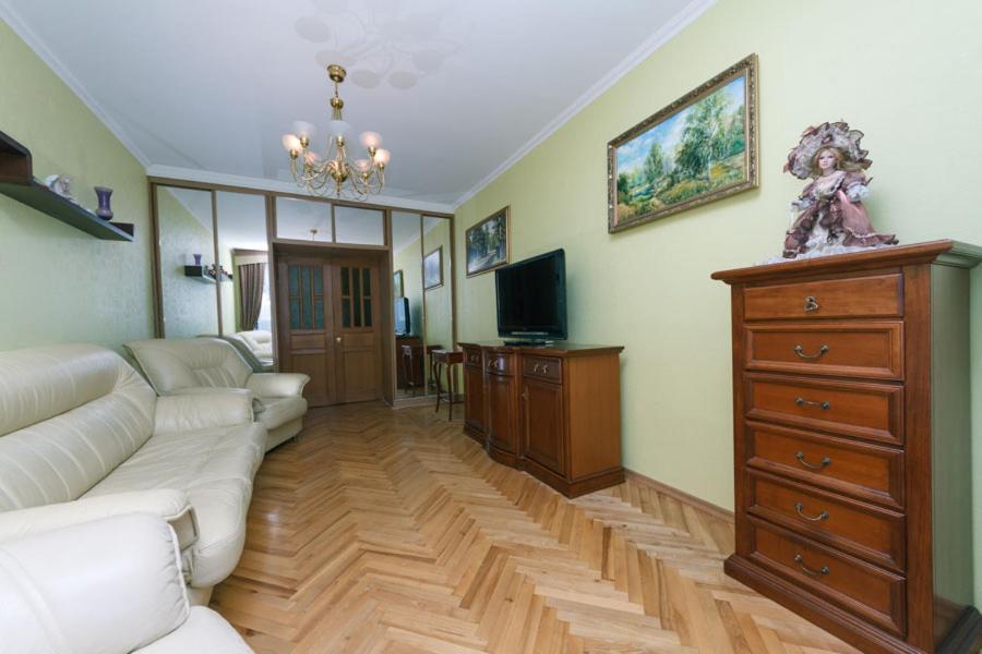 Apartment On Volodymirska 73 Street Kijów Zewnętrze zdjęcie